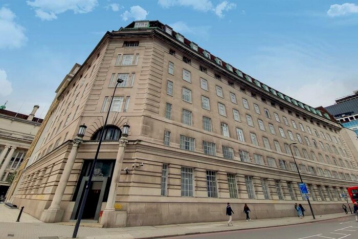 2 Bedroom Flat To Rent In Belvedere Road, Waterloo, London, SE1