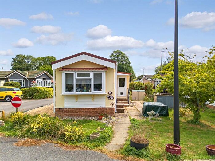 1 Bedroom Park Home For Sale In Full Time Residence: Roydon Marina Village, CM19