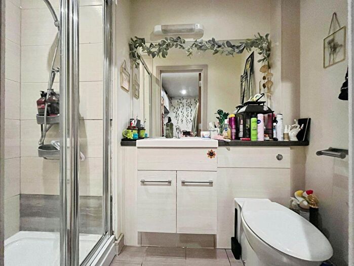 Studio For Sale In Crook Street, Bolton, BL3 - Photo 6