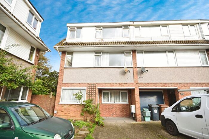 6 Bedroom Town House For Sale In St. Fabians Drive, Chelmsford, Essex, CM1