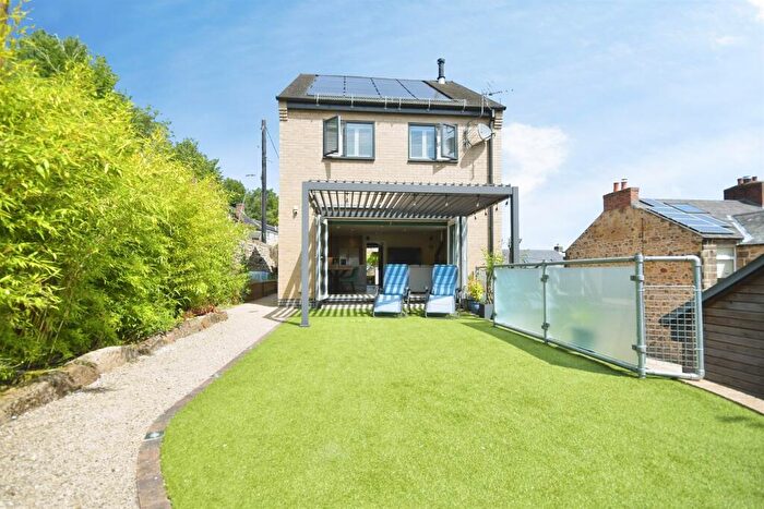 4 Bedroom Detached House For Sale In North View, Crich, Matlock, DE4