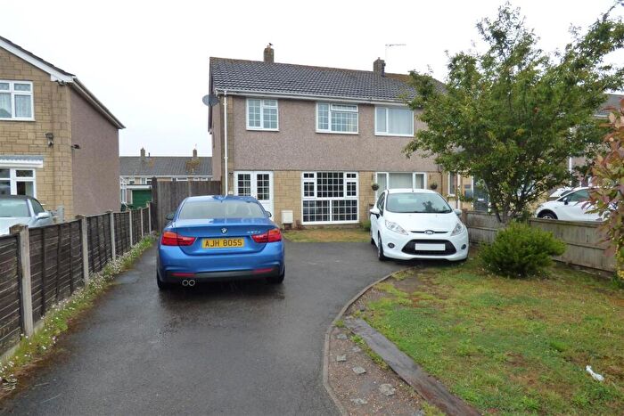 3 Bedroom Semi-Detached House To Rent In Badminton Road, Coalpit Heath, Bristol, Gloucestershire, BS36