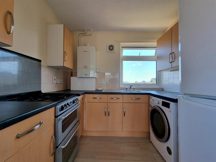 1 Bedroom Flat To Rent In Hastoe Park, Aylesbury, HP20