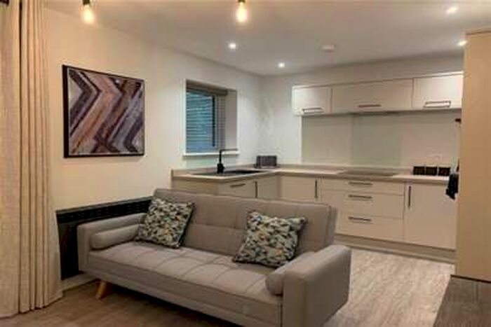 1 Bedroom Flat To Rent In Archway Road, CT11