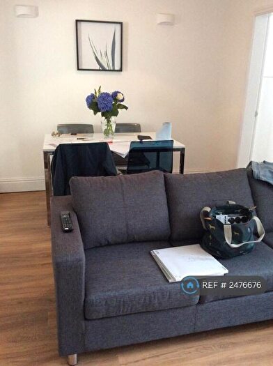 4 Bedroom Terraced House To Rent In Eades Street, Salford, M6