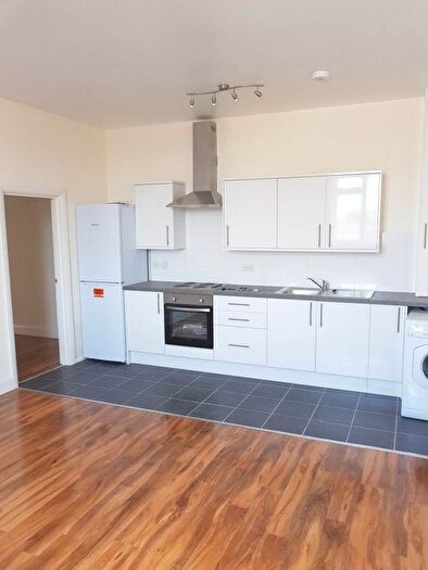1 Bedroom Flat To Rent In Nicholls Avenue, Uxbridge, UB8