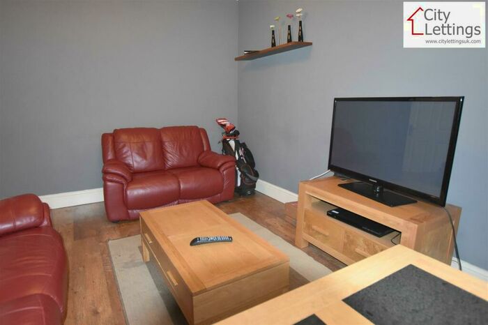 5 Bedroom Terraced House To Rent In Johnson Road, Lenton, NG7