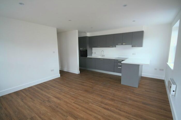 1 Bedroom Flat To Rent In Warley Hill, Warley, Brentwood, CM14