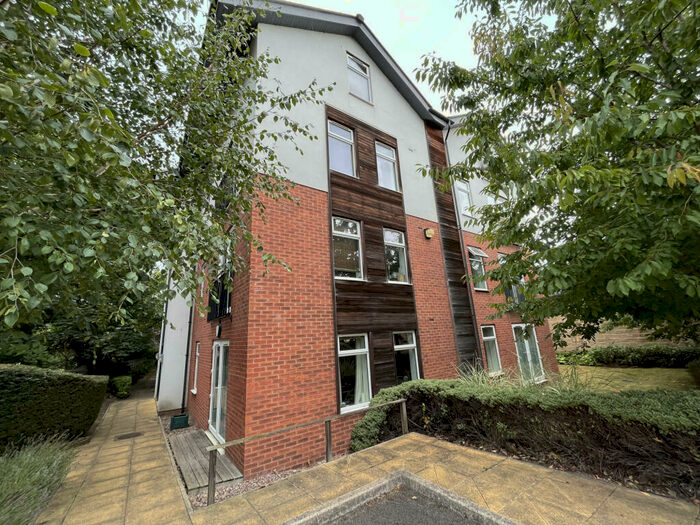 2 Bedroom Apartment To Rent In Station Approach, Leeds, LS5