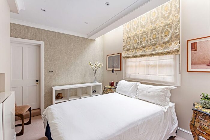 1 Bedroom Flat To Rent In Elizabeth Street, London, SW1W