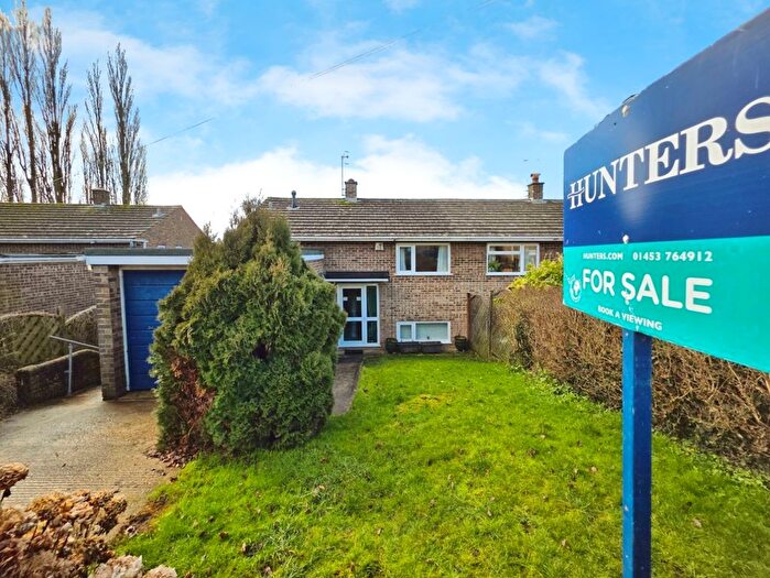 3 Bedroom Semi Detached House For Sale In Mill Farm Drive, Stroud, GL5