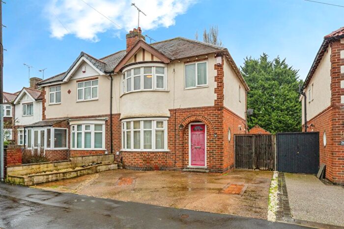 3 Bedroom Semi-Detached House For Sale In Birchwood Avenue, Littleover, Derby, DE23