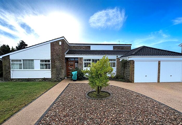 3 Bedroom Detached Bungalow For Sale In Audley Close, Lytham, FY8