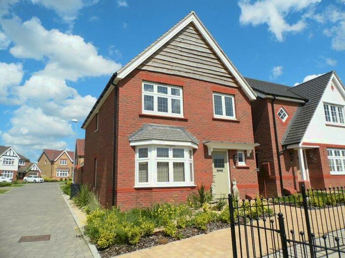 3 Bedroom Detached House To Rent In York Road, Calne, SN11