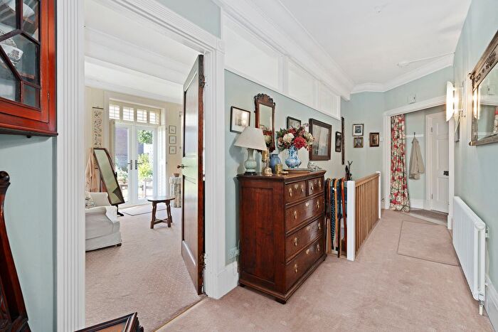 2 Bedroom Flat For Sale In Havelock Road, Warsash, SO31