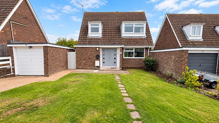 3 Bedroom Chalet For Sale In Woodfield Close, Walton-On-The-Naze, CO14