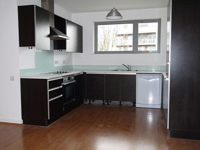 2 Bedroom Flat To Rent In Wick Lane, London, E3