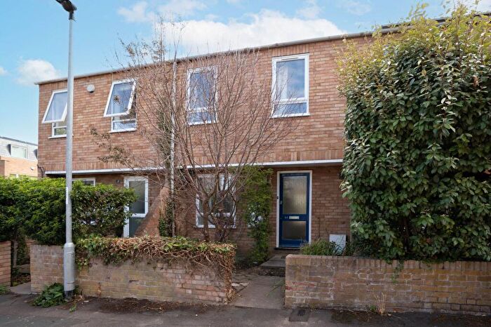3 Bedroom Terraced House For Sale In Brunswick Terrace, Cambridge, CB5