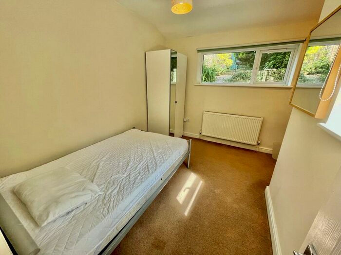 8 Bedroom House To Rent In Junction Avenue, Bath, BA2