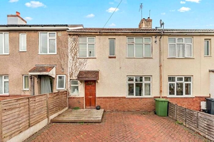 3 Bedroom Terraced House To Rent In West Park Road, Bristol, Gloucestershire, BS16