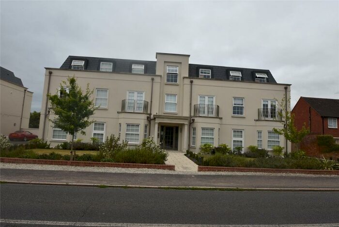 2 Bedroom Apartment To Rent In Slough Road, Datchet, Slough, Berkshire, SL3