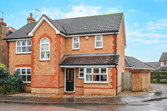 4 Bedroom Detached House For Sale In Pavitt Meadow, Galleywood, Chelmsford, CM2