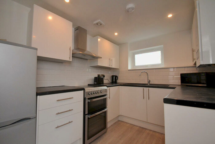 3 Bedroom Terraced House To Rent In Thorn Grove, Fallowfield, Manchester, M14