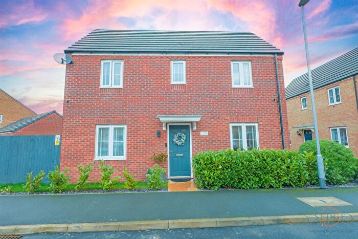 3 Bedroom Semi-Detached House For Sale In Saltern Drive, Spalding, PE11