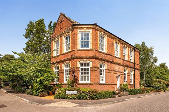 3 Bedroom Terraced House For Sale In Clyst Heath, Exeter, EX2