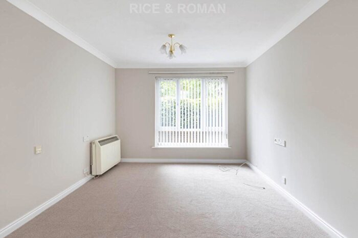 1 Bedroom Retirement Property For Sale In Kingston Lodge, New Malden, KT3