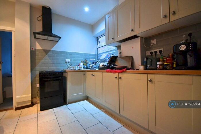 4 Bedroom Terraced House To Rent In Manners Road, Southsea, PO4