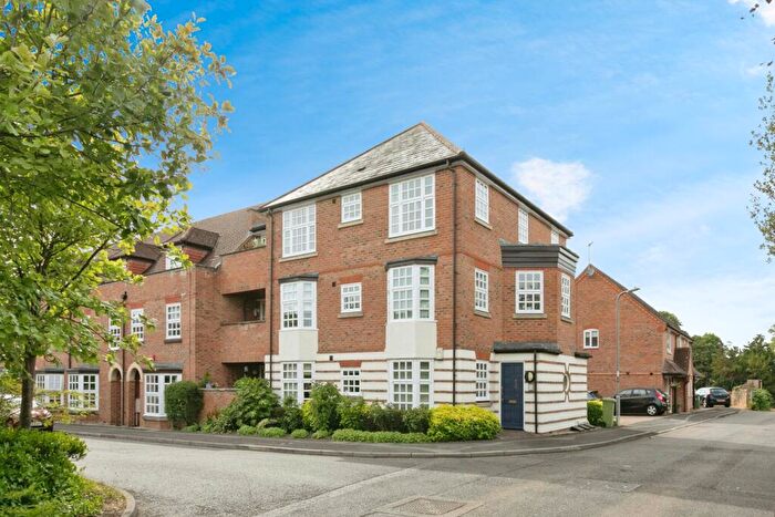 3 Bedroom Flat For Sale In Horn Lane, Stony Stratford, Milton Keynes, Buckinghamshire, MK11
