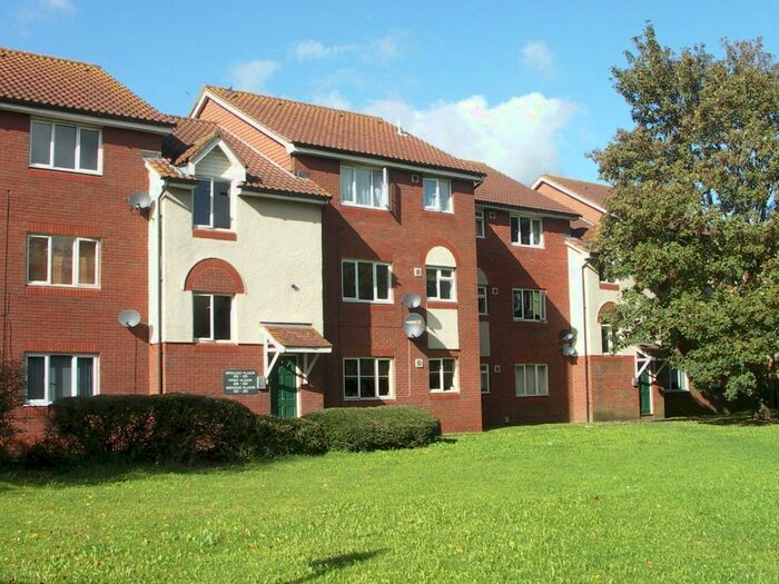 Studio To Rent In Flaxfield Court, Basingstoke, RG21