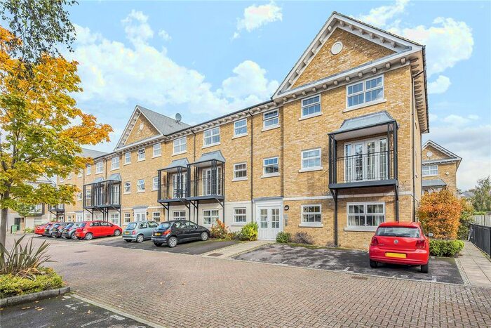 2 Bedroom Flat To Rent In Reliance Way, East Oxford, OX4