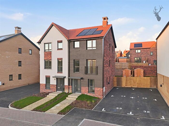 3 Bedroom Property To Rent In Hampton Way, Bishop's Stortford, CM23