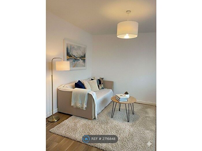 2 Bedroom Flat To Rent In Cranfield Road, London, SE4