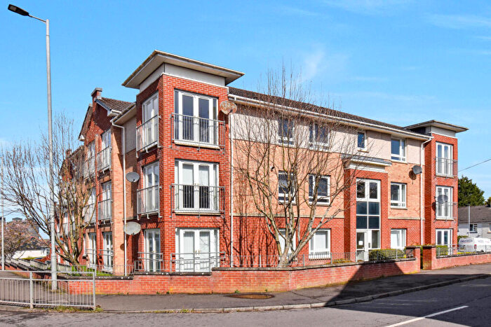 2 Bedroom Flat For Sale In Whinny Burn Court, Motherwell, ML1