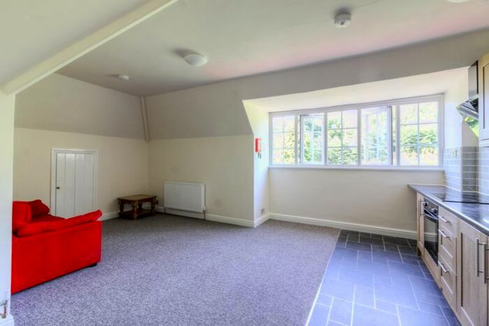 1 Bedroom Flat To Rent In Upcott Hill, Okehampton, EX20