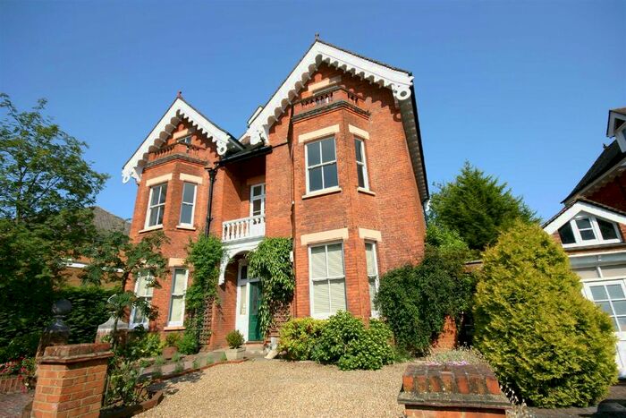 3 Bedroom Flat To Rent In Ground Floor Flat The Red Lodge, London, HA1