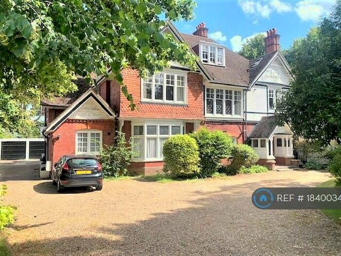 1 Bedroom Flat To Rent In Langley Avenue, Surbiton, KT6