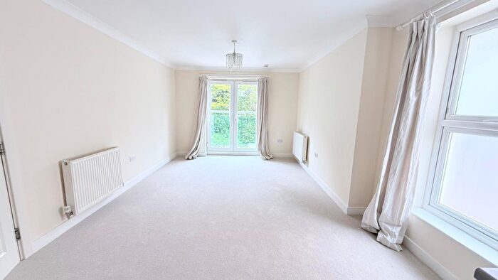 2 Bedroom Flat To Rent In Highbury Drive, Burney House Highbury Drive, KT22