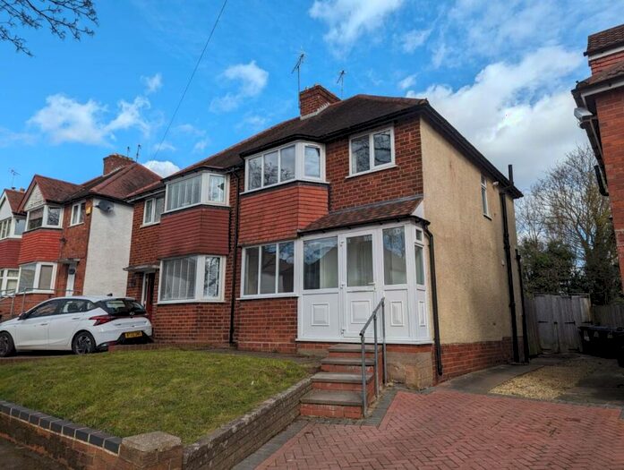 3 Bedroom Semi-Detached House To Rent In Olton Croft, Acocks Green, Birmingham, B27