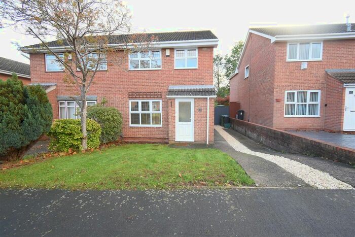 3 Bedroom Semi-Detached House To Rent In Atherston, Warmley, Bristol, BS30