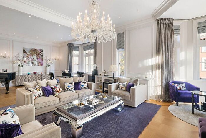 3 Bedroom Flat For Sale In North Audley Street, London, W1K