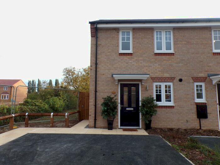 2 Bedroom House To Rent In Portland Road, Brompton, DL6