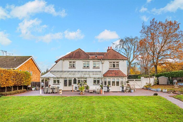 4 Bedroom Detached House For Sale In The Windmill Hill, Allesley, CV5