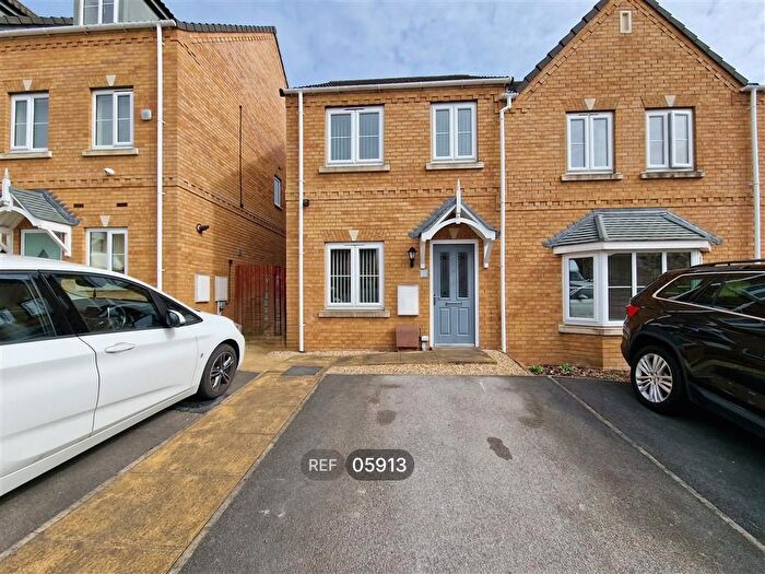 2 Bedroom Detached House To Rent In Springfield Avenue, Wakefield, WF3