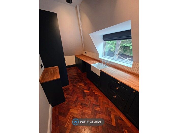 3 Bedroom Maisonette To Rent In Winner, Paignton, TQ3