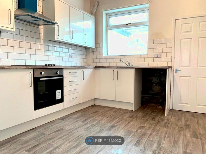 2 Bedroom End Of Terrace House To Rent In Dickinson Street, Darlington DL1