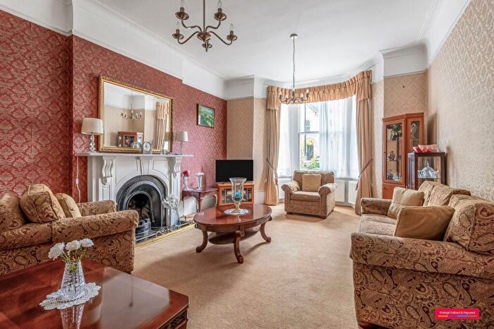3 Bedroom Flat For Sale In Marmora Road, East Dulwich, London, SE22